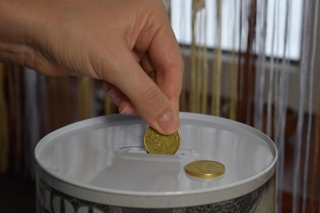 Jak wycenić monetę, gdy nie znasz jej pochodzenia?