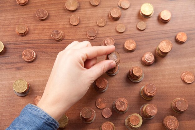 Co oznacza znalezienie monety według dawnych wierzeń?