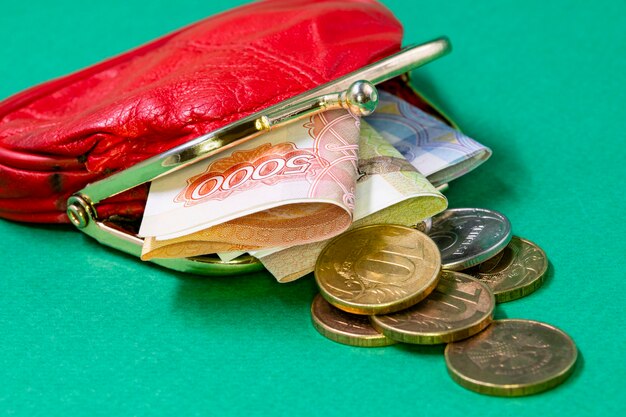 Czy warto kupić złoto w Mennicy Polskiej?