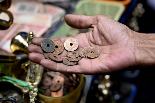 Gdzie skupują stare monety i na co warto zwrócić uwagę?