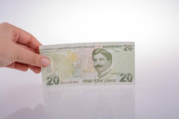 Jak wygląda banknot 500 zł i czym się wyróżnia?